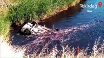 Tekirdağ’da otomobil dereye uçup suya gömüldü: Araçtaki üç kişi yüzerek karaya çıktı