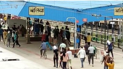 Cops lathicharge Agnipath protestors in Haryana; vandalism at Ballia railway station in UP; more