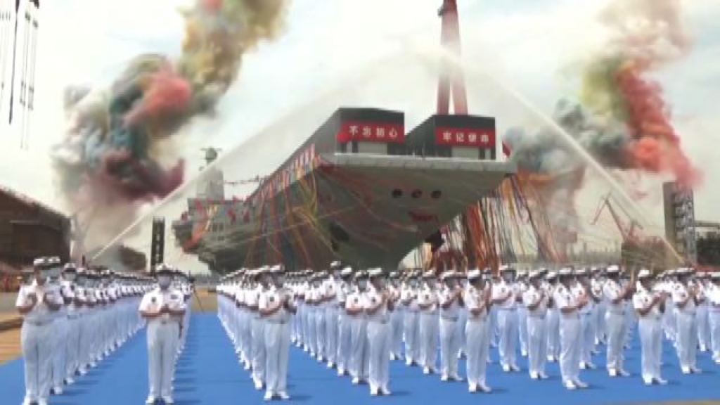 Video Cina, il varo della Fujian la terza portaerei di Pechino