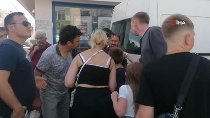 Saat çalan Rus turistlere esnaftan suçüstü