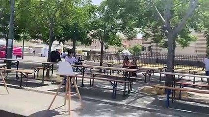 Les stands au street food festival