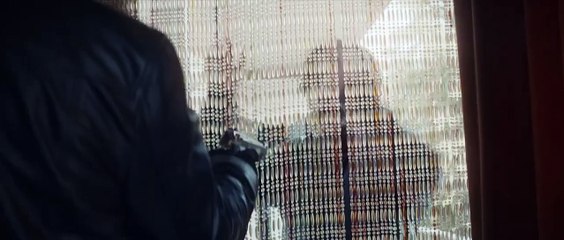 Tráiler película "Entre la vida y la muerte", escrita y dirigida por Giordano Gederlini y protagonizada por Antonio de la Torre