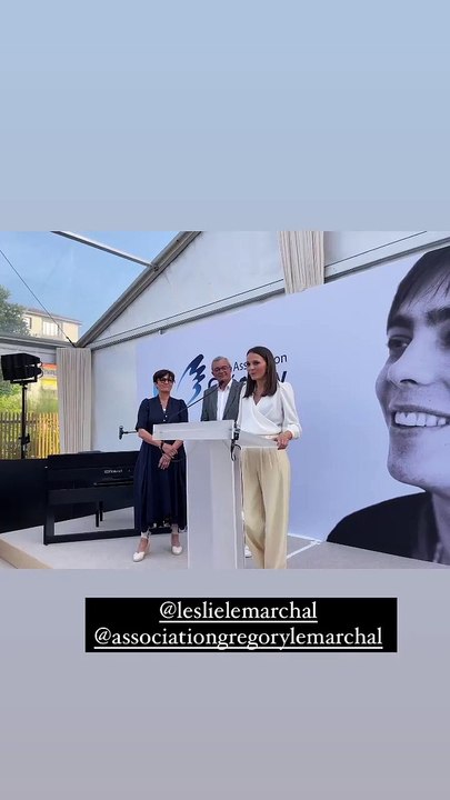 Pierre et Laurence Lemarchal inaugurent la maison Grégory Lemarchal, le 16 juin 2022, à Rueil-Malmaison (92), en présence de leur fille Leslie, Karine Ferri mais aussi de Brigitte Macron, Nikos Aliagas, Faustine Bollaert et Julie Zenatti