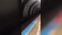 Yenikapı-Hacıosman Metro Hattı'ndaki arıza nedeniyle duraklarda yoğunluk oluştu