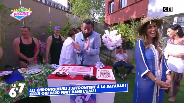 TPMP : Delphine Wespiser et Valérie Benaïm s'embrassent dans une piscine