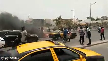 Manifestation à Dakar : la VDN bloquée par des militants de YAW