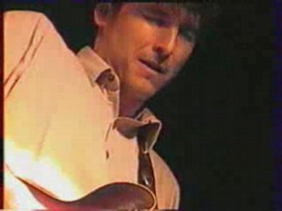 REVIVAL C.C.R. Xavier . Magic Rocky Video Country Web