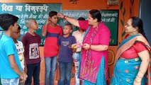 Students were given admission with Tilak Vandana, children were happy to get delicious food