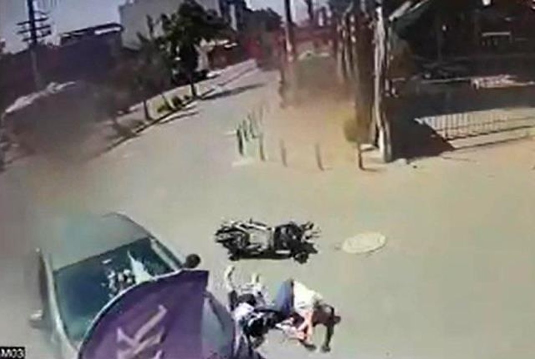 Baba ve oğlu ölümden kıl payı kurtuldu
