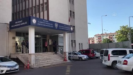 Firari hükümlü evinin zeminine kazdığı tünelde yakalandı