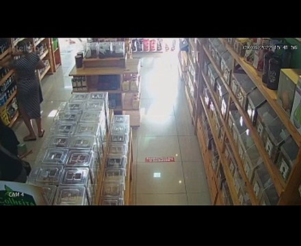 Mulheres furtam loja de suplementos em Fortaleza