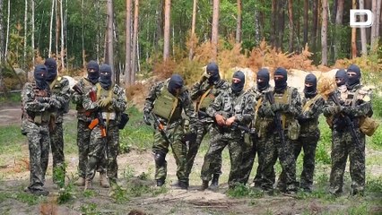 Imágenes del entrenamiento de las fuerzas de defensa territorial de Bucha