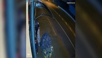 Vídeo: bandidos usam carrinho de catador de papel para disfarçar arrombamento em Cascavel