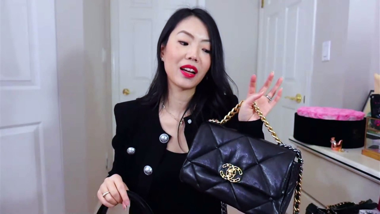 FAQ CHANEL 19 vs CHANEL TRENDY CC, WEIGHT OF BAG, SAMORGA ORGANIZER + MORE!  FashionablyAMY