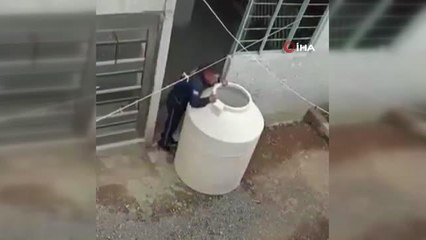 Meksika'da 3 yaşındaki çocuğu su deposuna bırakan anne ve baba tutuklandı