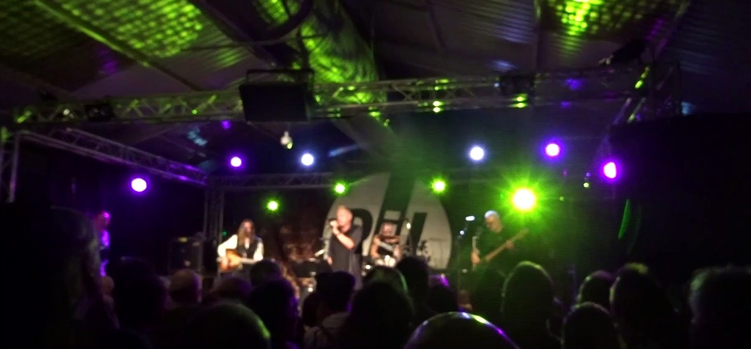 PUBLIC IMAGE "U.S.L.S. 1"  at the Engine Rooms, Southampton, 2022.