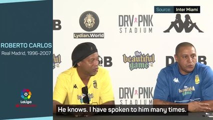 Tải video: Roberto Carlos pays tribute to 'son' Marcelo