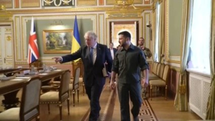 Johnson visita Kiev por segunda vez desde que estalló la guerra