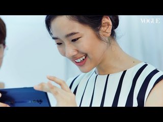 เปิดโลกให้กว้างยิ่งขึ้น! ออกแบบ-ชุติมนต์ พา #VogueVisits แกะกล่อง OPPO Reno 10x Zoom