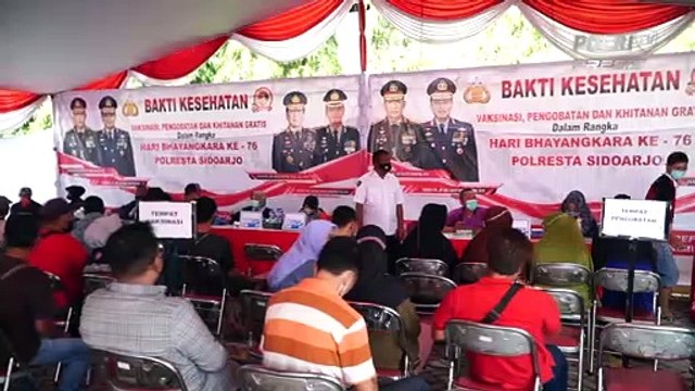 Bakti Kesehatan Polresta Sidoarjo, Sediakan Vaksinasi, Pengobatan Dan Khitan Gratis