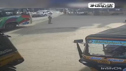 டிராபிக் போலீஸ் மீது தனியார் பேருந்து மோதும் சிசிடிவி காட்சிகள்!