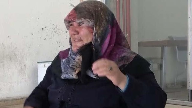 Kızı sınava geç kalan anne gözyaşı döktü