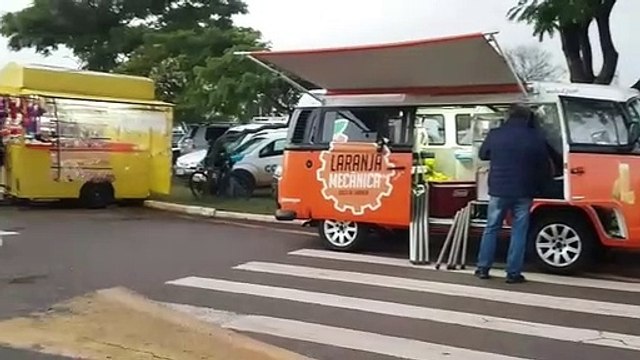 Feira do Pequeno Produtor acontece nesta manhã fria de sábado