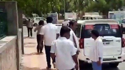 कांग्रेस कार्यकर्ताओं ने की मंदबुद्धि युवक की पिटाई