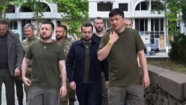Ucraina, Zelensky in visita a Mykolaiv nell'area Sud del paese