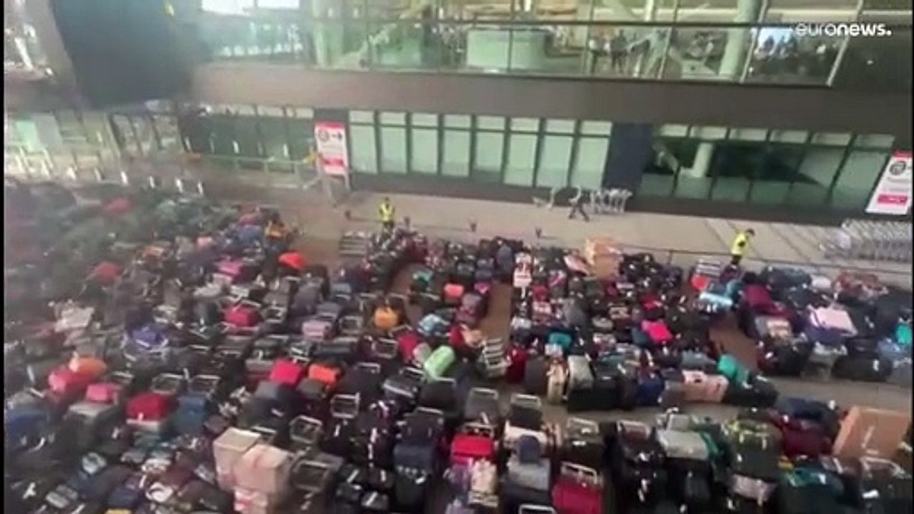 Des centaines de bagages bloqués à l'aéroport de Londres-Heathrow