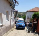 Manisa'da evinde bıçaklanarak öldürülen çiftin 17 yaşındaki çocukları cinayet şüphesiyle tutuklandı