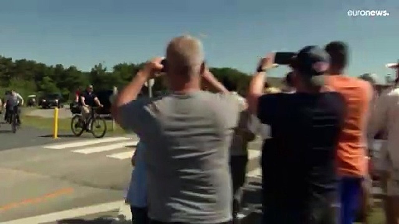 Biden stürzt vom Rad - 'Medizinische Behandlung nicht nötig'