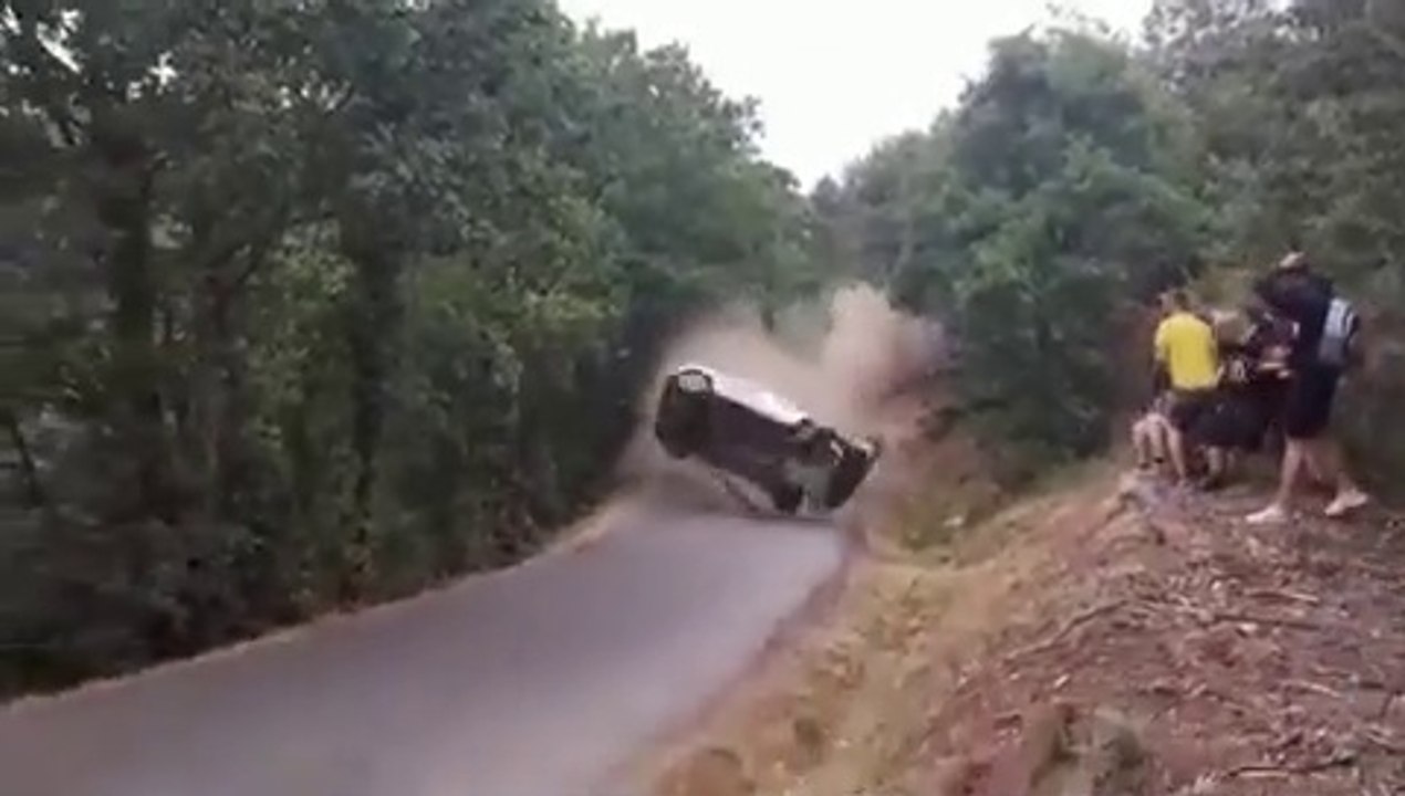 Rallye Ourense 2022 Massive Crash Rolls Suzuki Swift Cup