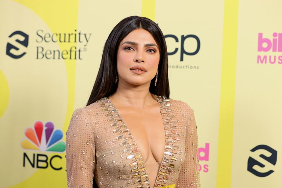 Drei-Generationen-Bild: So ähnlich sieht Priyanka Chopra ihrer Mutter