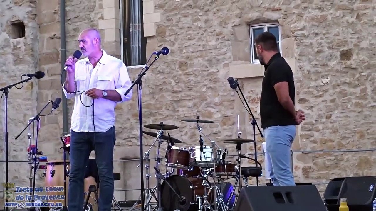 Inauguration des trompes loeil sur la facade du chateau 18 juin 2022