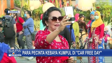 Meriahkan Hajatan Jakarta ke-495, Para Pecinta Kebaya Berjalan Santai di Arena Car Free Day Hari Ini