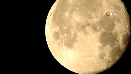 Sabah ezanı ile birleşen dolunay görüntüleri, izleyenleri hayran bıraktı