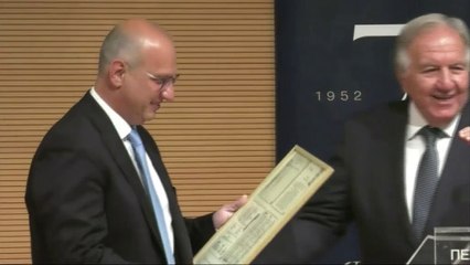 Συγκινημένος ο Γ. Οικονόμου: Τιμήθηκε η μνήμη του πατέρα του από το Επιμελητήριο Βοιωτίας