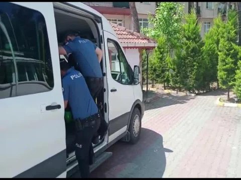 Son dakika haberi! Otoyol Kenarına Hint Keneviri Eken 2 Kişi Gözaltına Alındı