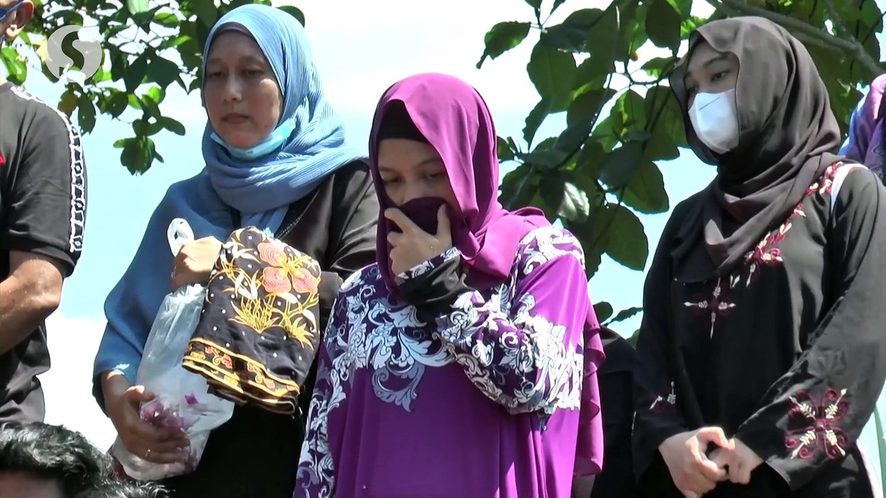Adibah Noor laid to rest
