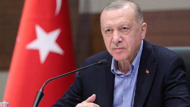 Cumhurbaşkanı Erdoğan'dan Babalar Günü mesajı: Ömrünü ailesinin huzuruna adayanların gününü tebrik ediyorum