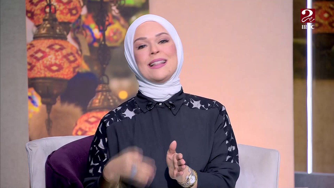فجأة لقيت المطبخ كله نار ..هند البنا تروي تفاصيل نجاتها من حادث حريق هائل
