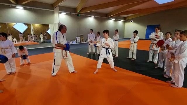 Cours enfants Dominique Valera