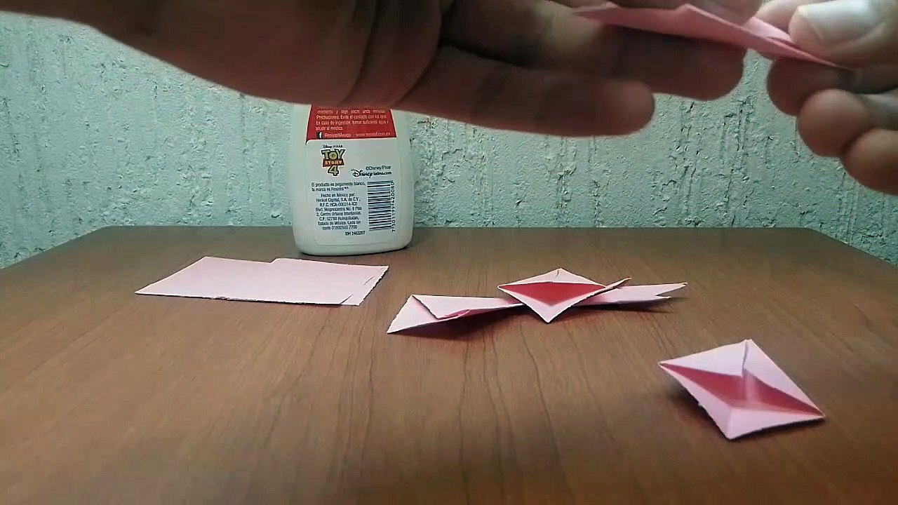 HOW TO MAKE AN EASY AUTUMN LEAVE OF PAPER / COMO HACER UNA HOJA DE OTOÑO DE PAPEL FÁCIL