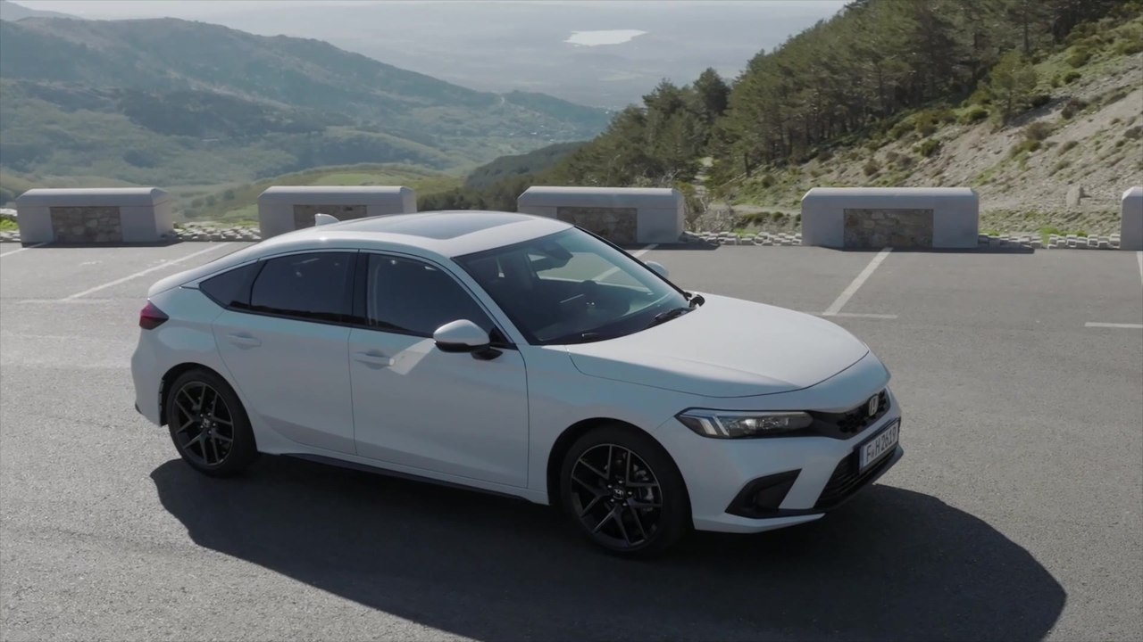 Der neue Honda Civic e:HEV - Weiterentwickeltes Hybridsystem vereint Antriebskultur und Effizienz