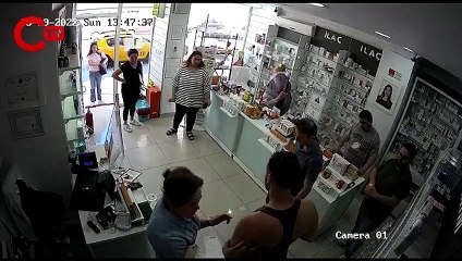 Avcılar'da trafik ışıklarında cinayet: Sırtından vuruldu!