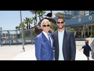 Plaschke Sandy Koufax statue unveiling ceremony a time of gratitude and