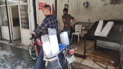 Şanlıurfa'da sıcak havada buz satışları iki katına çıktı