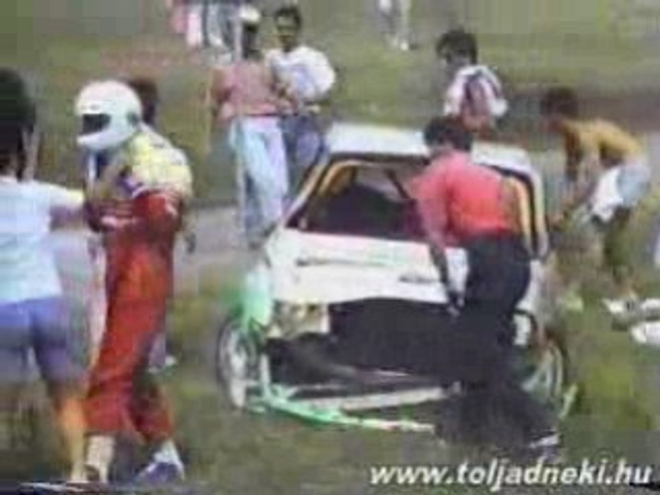 Crash Peugeot 205