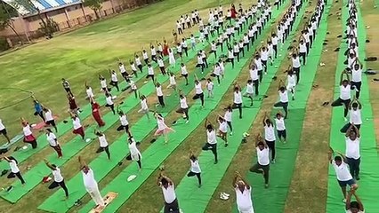 गौ शाला ग्राउण्ड में योगा